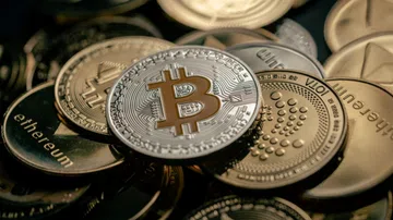 Amanhã: Conheça a IA que promete buscar até R$ 1.960 por semana em criptomoedas