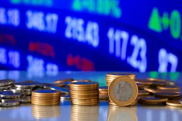 Após Alta da Bolsa, O Que Esperar de Agosto? Analista Alerta Riscos e Oportunidades