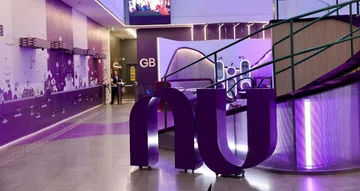 Nubank (ROXO34) compra banco carioca com 3 décadas de estrada